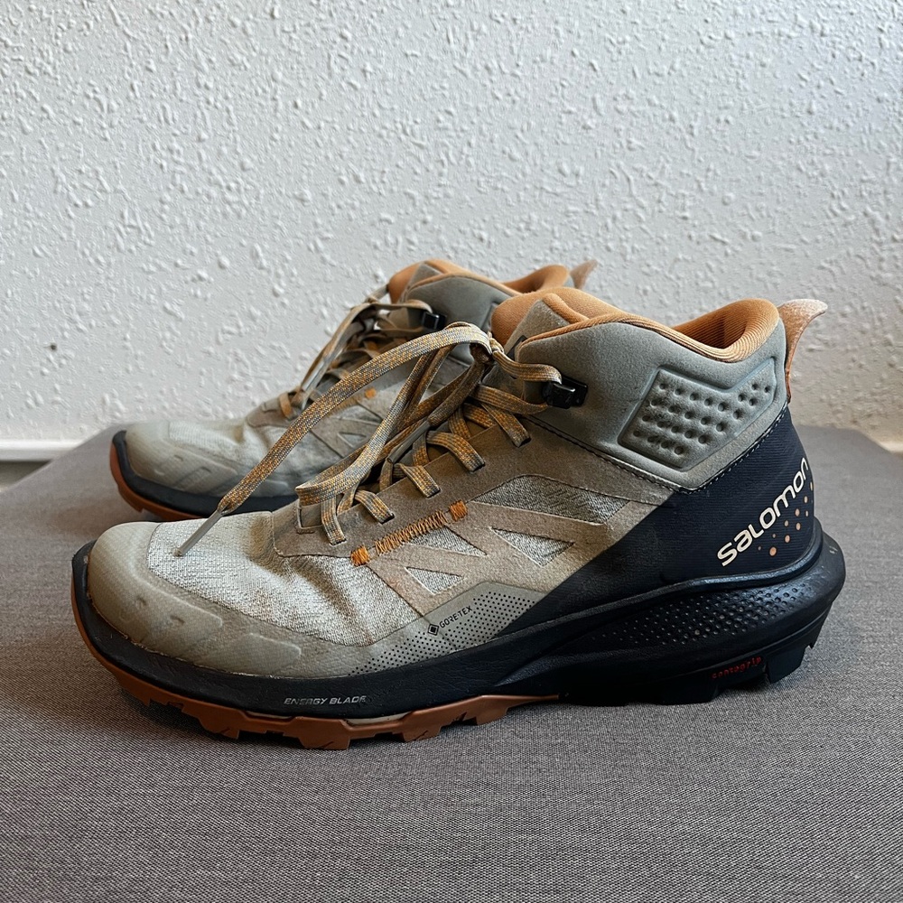 Women’s Salomon Out Pulse